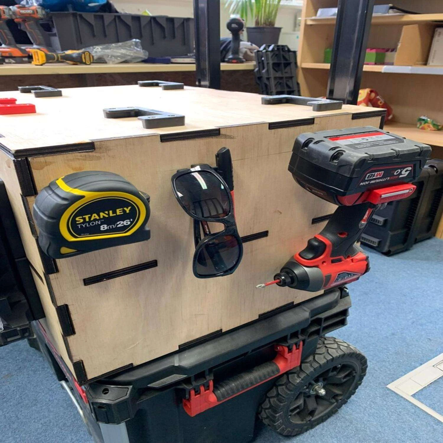 StealthMounts 1.2 In. L Black ABS Bench Belts Tool Holder 6 Pk - Image 2